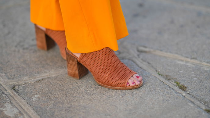 Schuh-Trend 2022: DIESE bequemen Sandalen sind das Must-have im Sommer