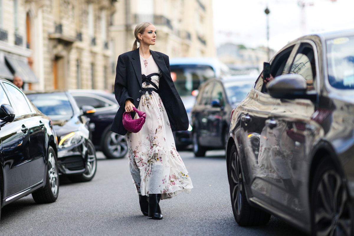 Oversized-Blazer zu Kleid