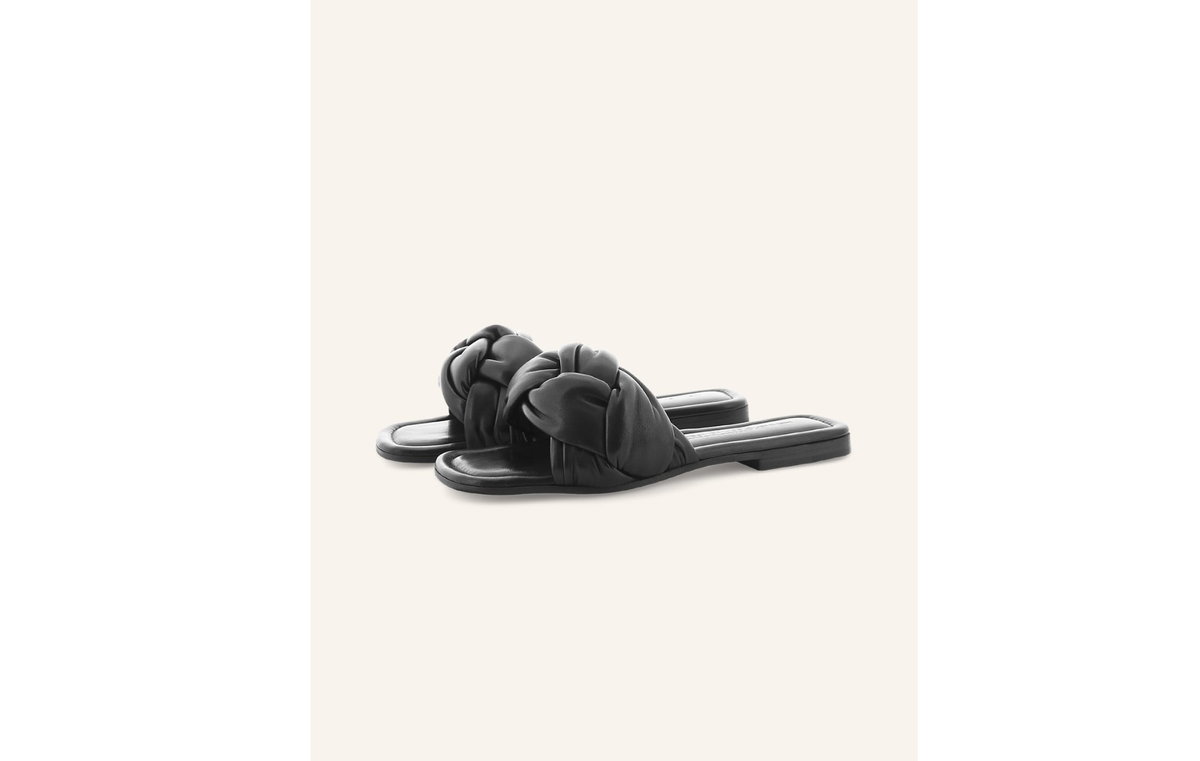 Schuhe schwarz