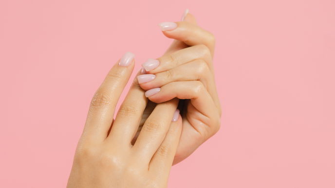 Nagellack-Trends 2022: Diese hellen Töne sehen edel aus