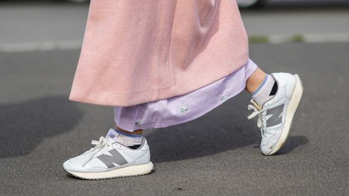 Sneaker 2022: 5 schöne Modelle für große Füße