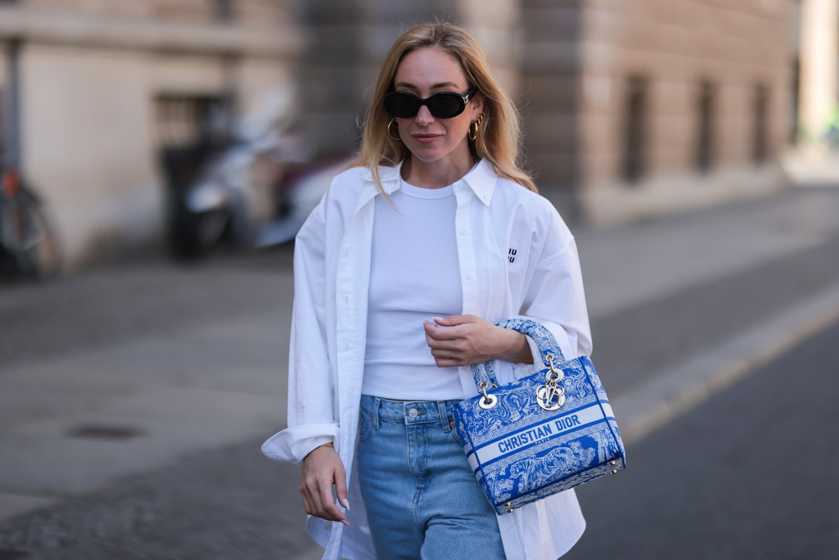 Weiße Bluse