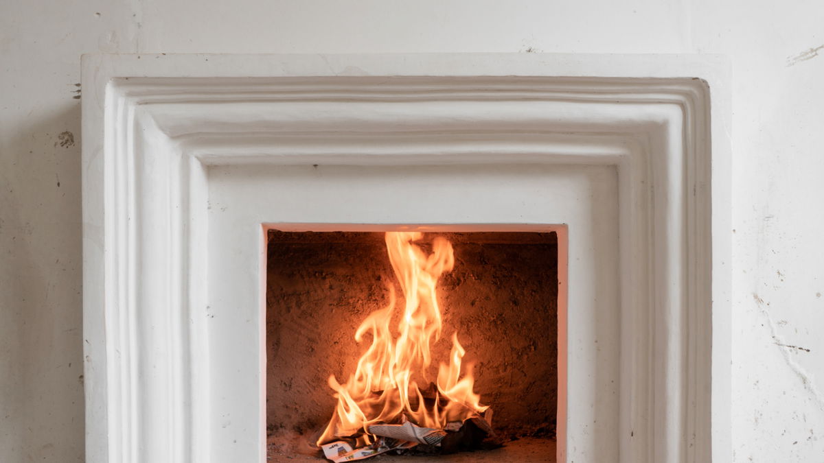 Das passiert, wenn Sie die Asche im Kamin lassen