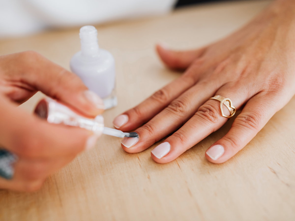 Nagelhärter für brüchige Fingernägel