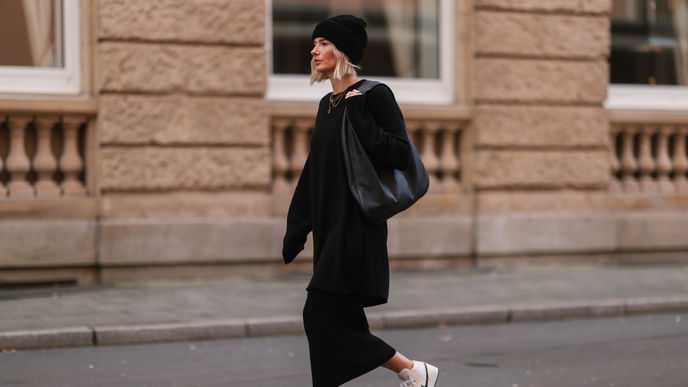 Dieses hübsche Winterkleid von Bonprix sieht teurer aus, als es ist