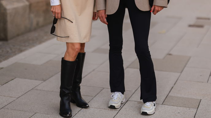 Herbst-Trends 2022: Diese 4 flachen Schuhe tragen wir bald