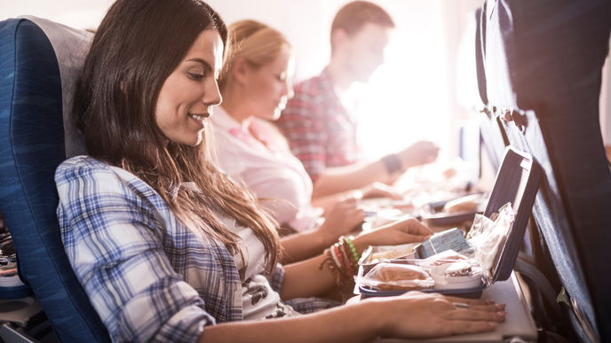 Flugreise 2023: Auf diese 3 Speisen verzichten wir besser 