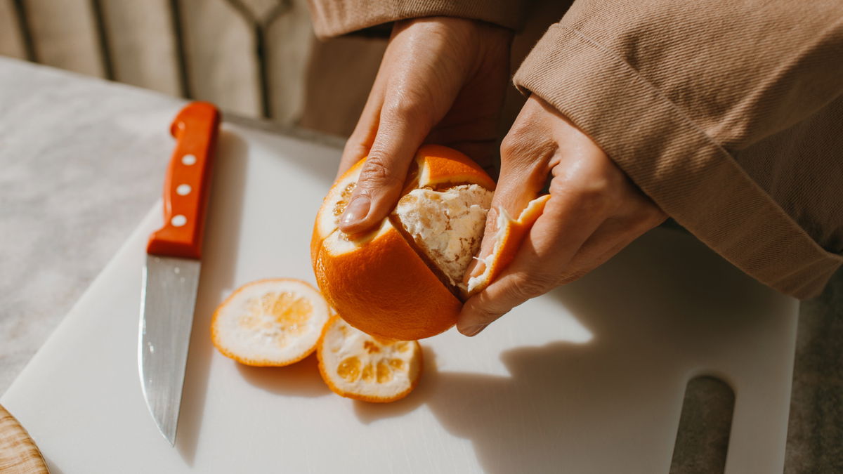 Orangenschalen essen: Wie gesund ist das wirklich?
