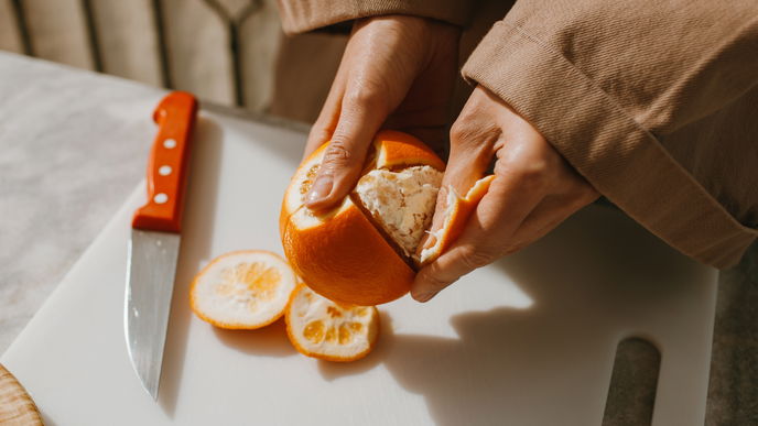 Orangenschalen essen: Wie gesund ist das wirklich?