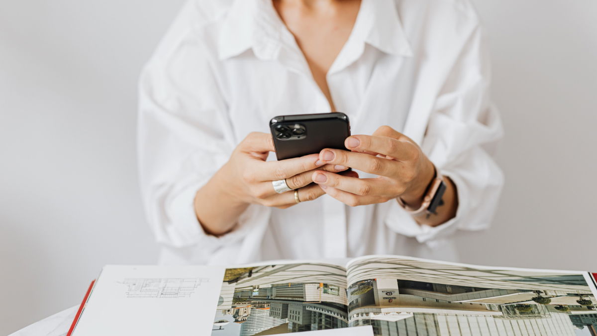 Dieser Fehler macht Ihr Smartphone zum Stromfresser