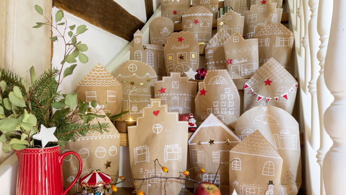 Adventskalender aus Tüten selber machen: DIY-Anleitung und Ideen 