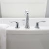 Mit diesen 6 Hausmitteln wird die Badewanne ohne Schrubben sauber 