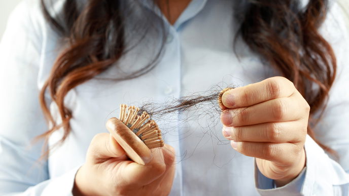 Haarausfall durch Stress: Was tun?