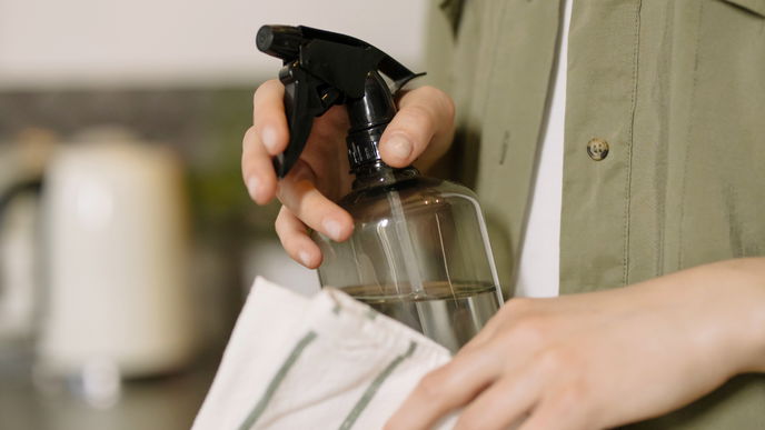Diese 4 günstigen Hausmittel ersetzen jede Chemiekeule
