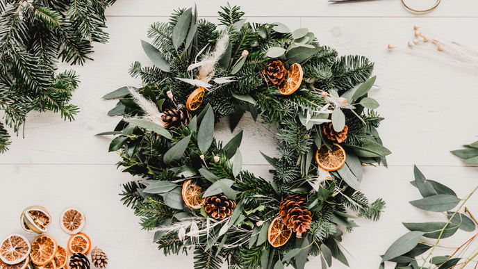 Adventskranz selber machen: Tipps und Ideen zum Dekorieren