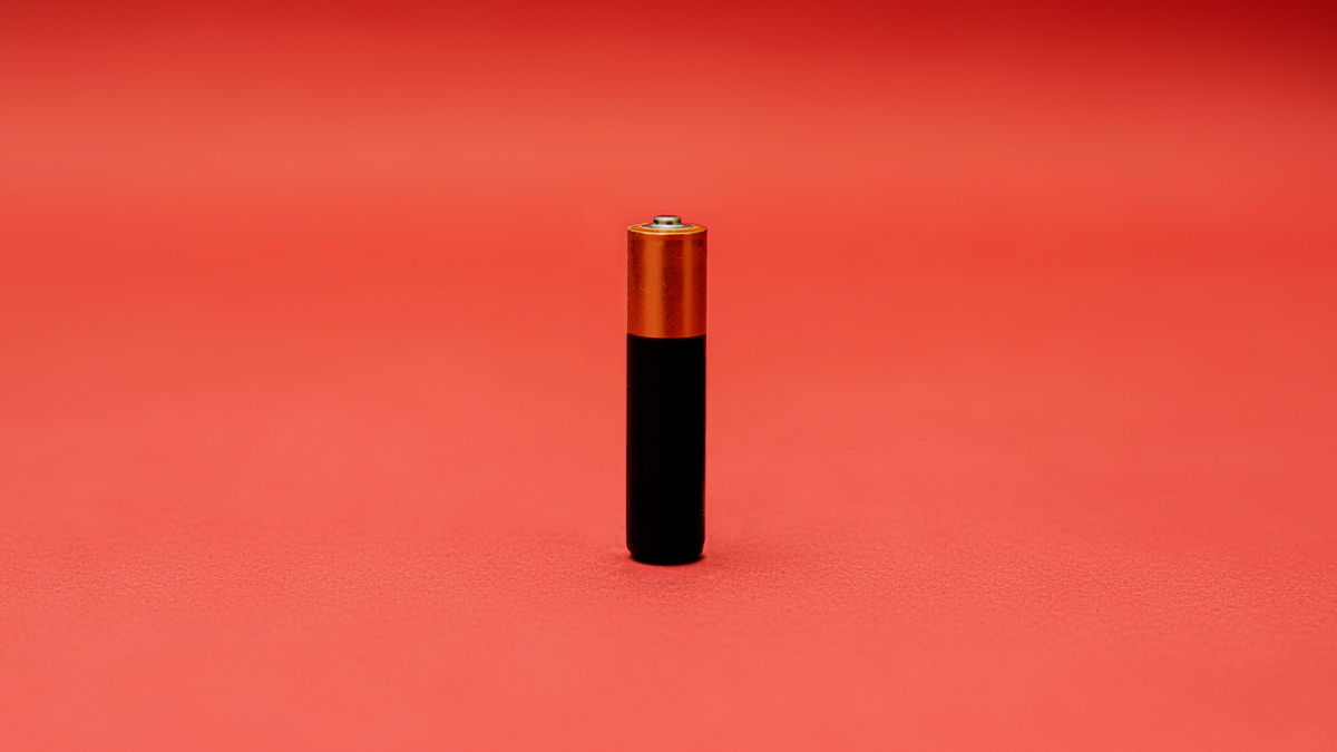 Haushalt: Mit diesem Trick Batterien ohne Messgerät testen