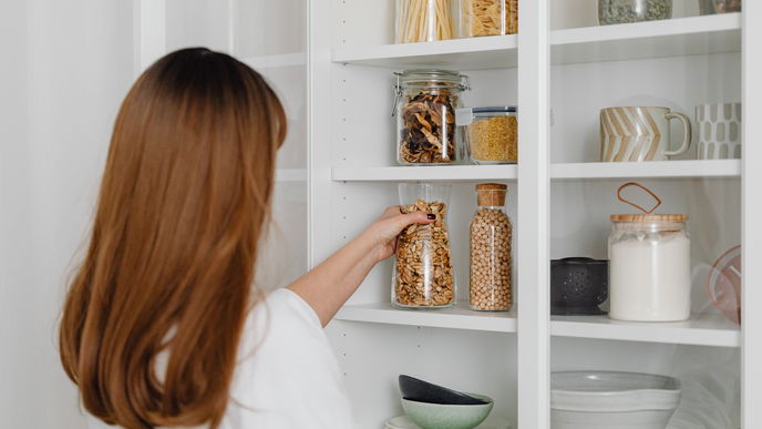 Vorratskammer einrichten: Die besten Tipps und Tricks