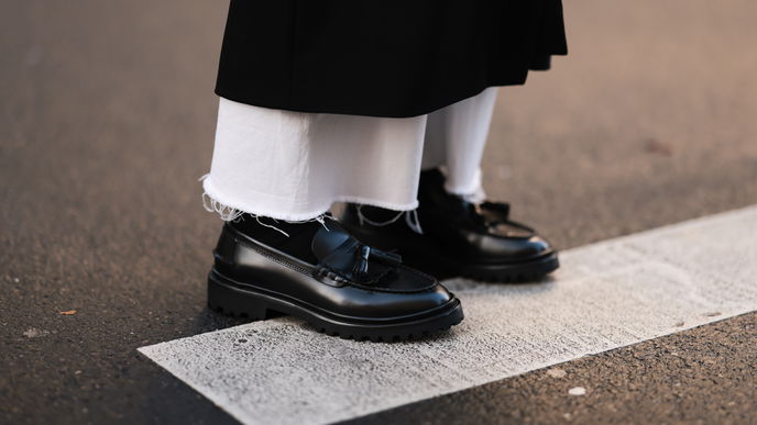 Statt Sneaker: Diesen Schuh-Trend tragen wir im Winter 2022 rauf und runter