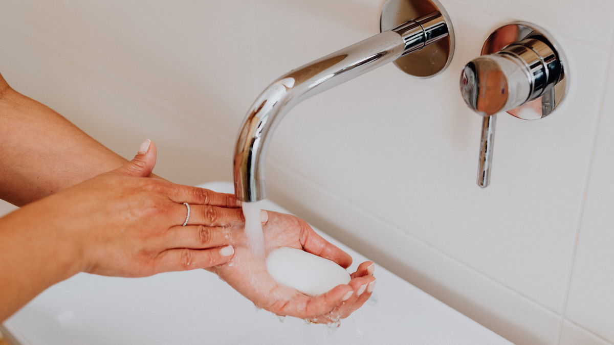 Mit dem Wasserhahn-Trick sparen Sie bares Geld 