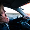 Achtung: Darum sollten Sie NIE mit Winterjacke Auto fahren