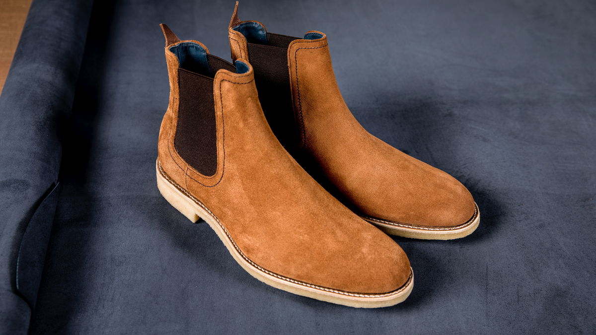 Wildlederschuhe reinigen: Mit diesen Tipps wird das Leder sauber 