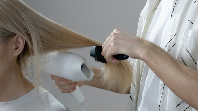 Haarewaschen vor dem Friseur – ja oder nein?