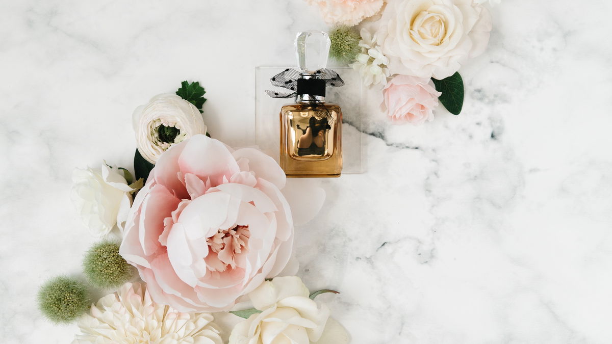 3 florale Parfums aus der Drogerie sind perfekt für den Frühling