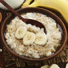 Unser cremiges Rezept für Porridge mit gebackener Banane