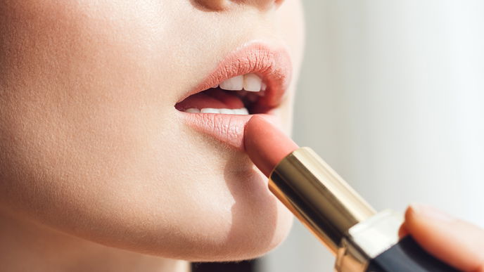 Lippenstift selber machen: Hausmittel, Rezept und Tricks