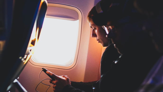 Flugreise 2023: DAS ist der gefährlichste Platz im Flugzeug