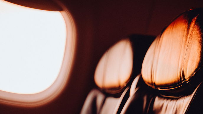 Flugreise 2023: 5 versteckte Kostenfallen, die teuer werden