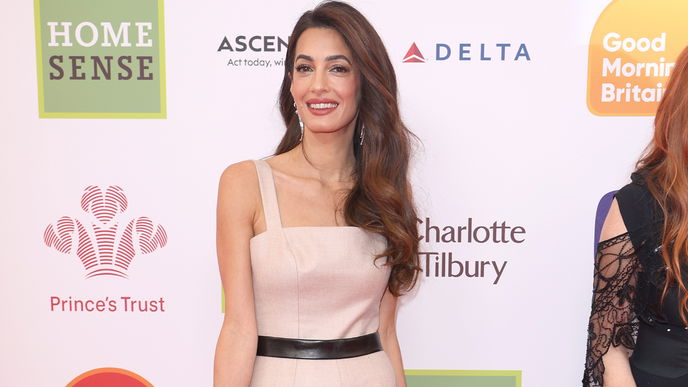 Amal Clooney macht es vor: Wir tragen jetzt edle UND sommerliche Jumpsuits