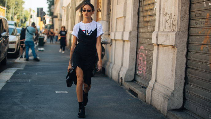 Sommer-Trends 2023: 3 Slip Dresses, die Minimalistinnen lieben