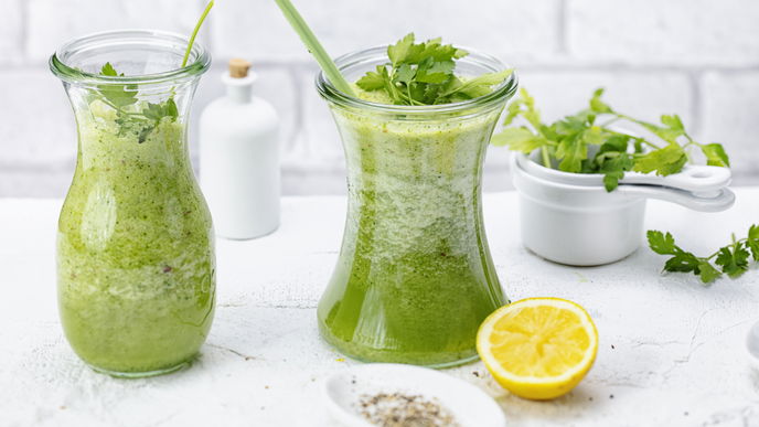 Entschlackungs-Smoothie: Rezept zum gesunden Drink