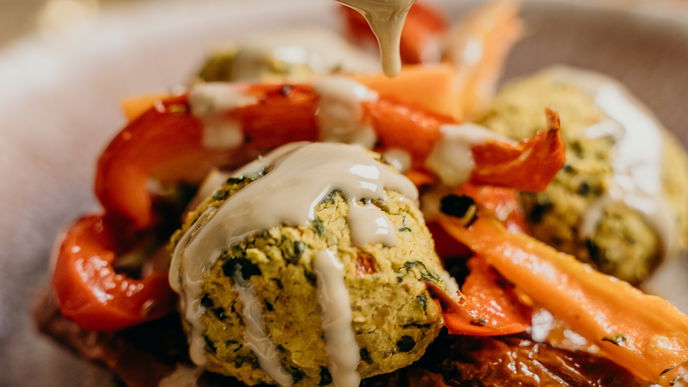 Tahini selber machen: So einfach gelingt die leckere Sesampaste