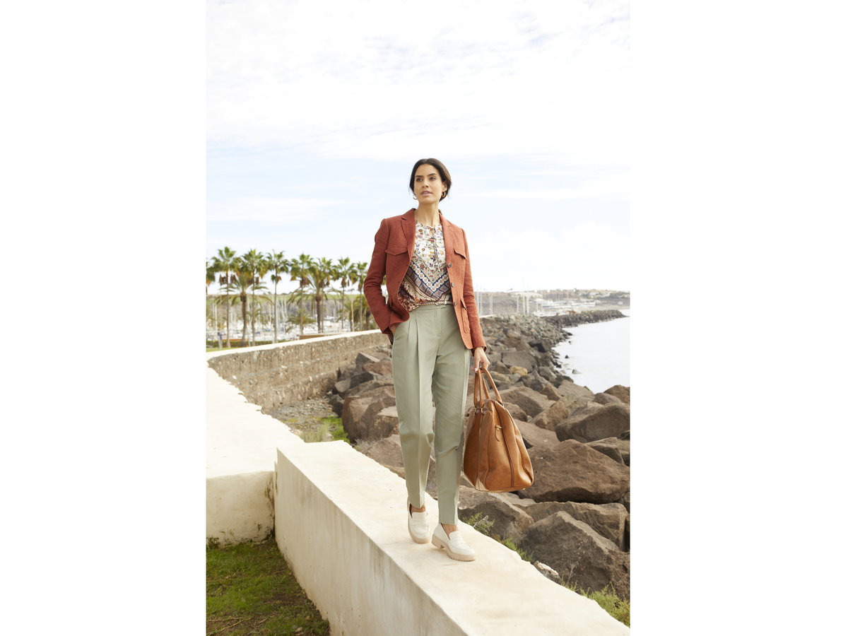 Der perfekte Mix aus sportlich und elegant: Walbusch bringt uns modisch durch den Sommer