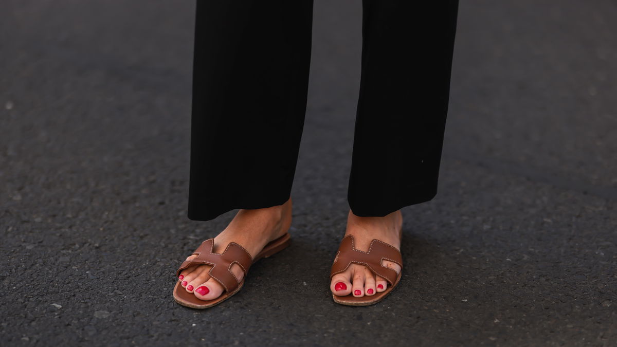 Flache Sandalen 2023: 3 günstige Modelle von C&A