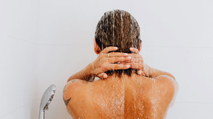 Frauen ab 50 lieben 4 pflegende Duschgele aus der Drogerie