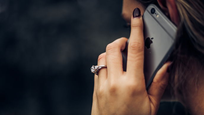 Telefonbetrug mit KI: SO schützen Sie sich