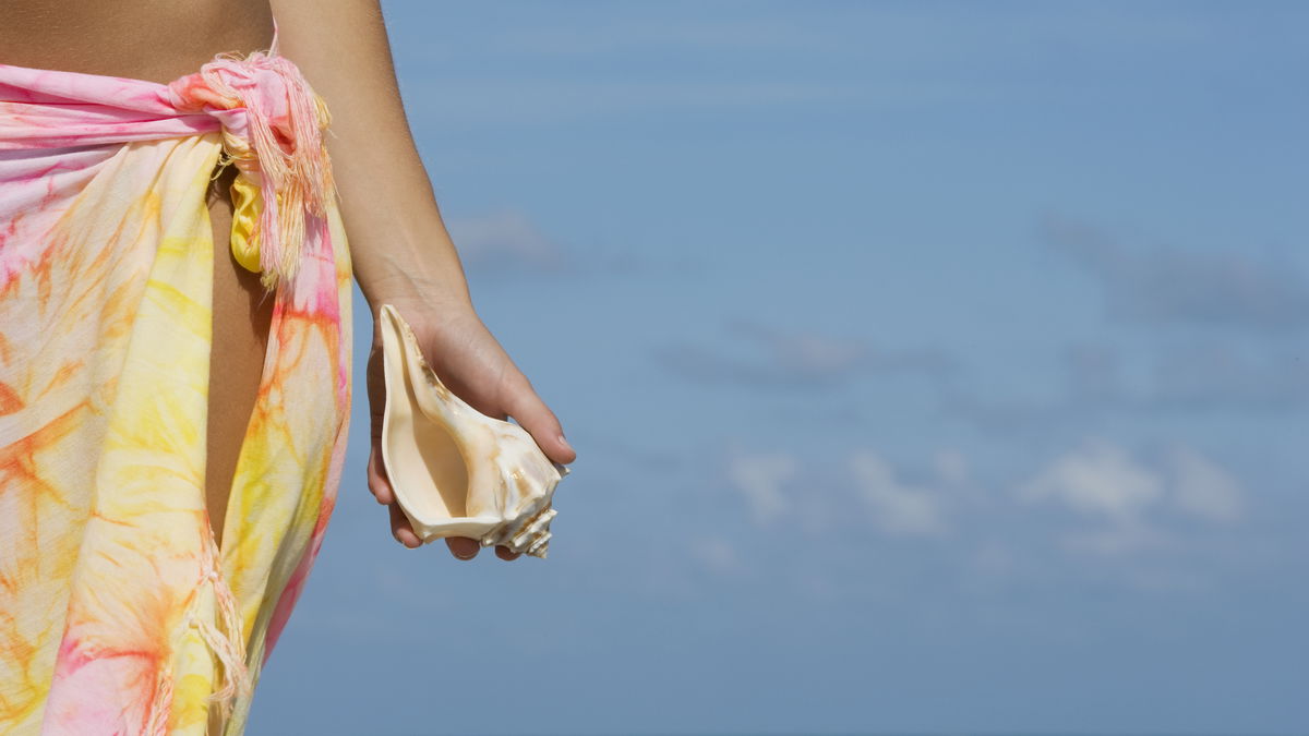 Frauen ab 50 lieben diesen Fashion-Trick für den Strand