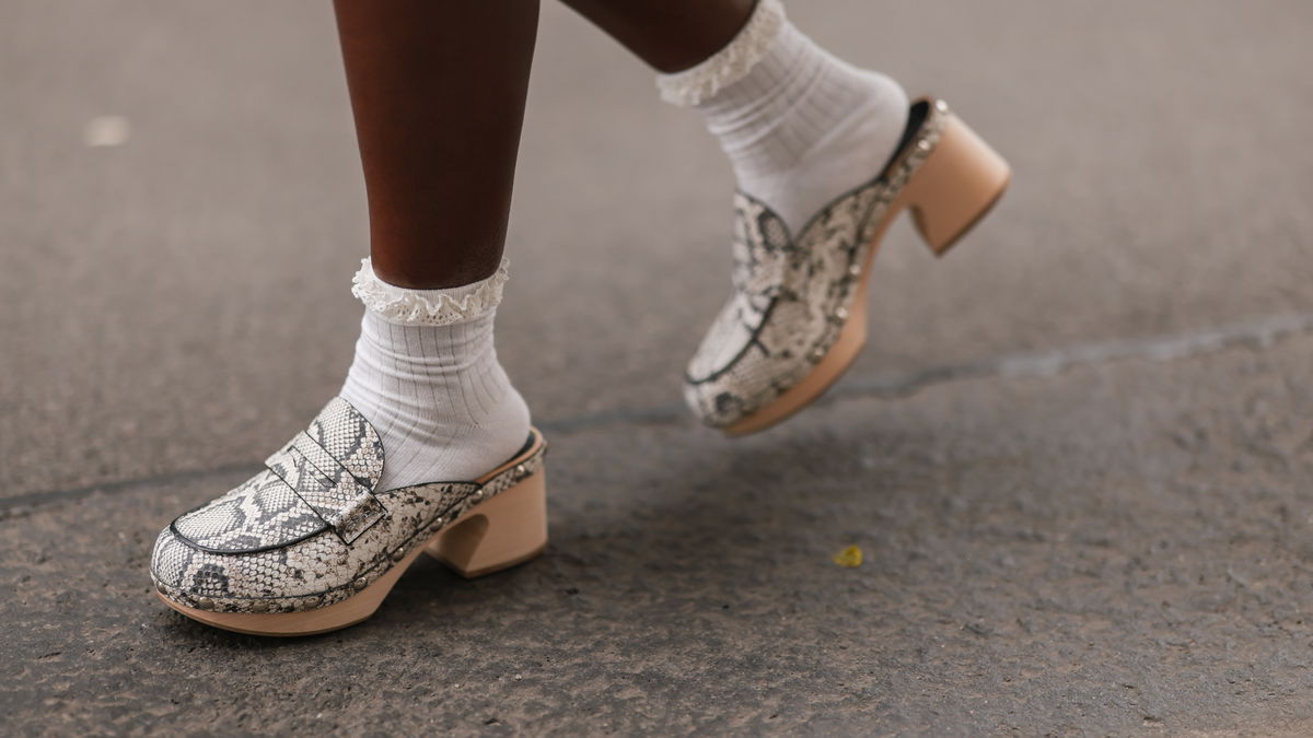 4 Sandalen, die auch bei Regen stylish sind