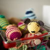 Katzenspielzeug stricken: Auf dieses DIY-Tier fahren alle Haustiere ab