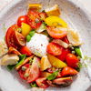 Unser einfaches Dressing-Rezept aus 4 Zutaten macht Ihren Tomatensalat zum Geschmackserlebnis