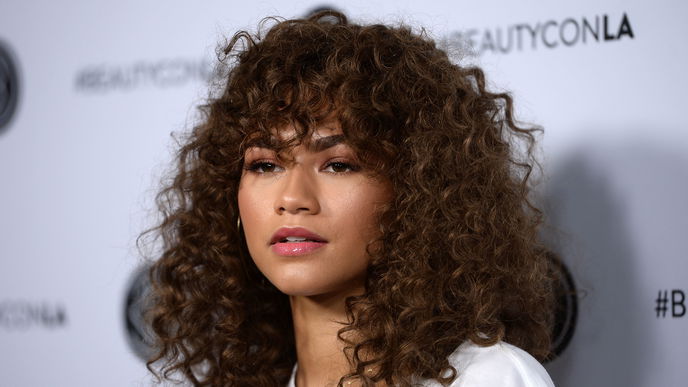Curly Shag: So stylen wir lockige Haare am besten