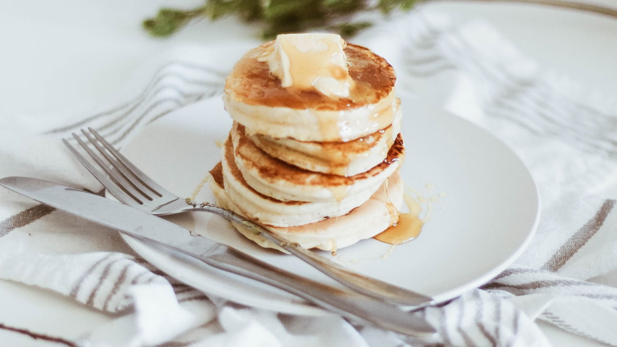 Fluffiges Pfannkuchen Rezept: Für diese Pancakes gibt es immer Komplimente