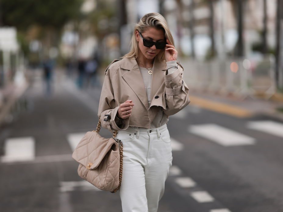 Schicke Herbstmode: 5 Outfit-Ideen für die goldene Jahreszeit