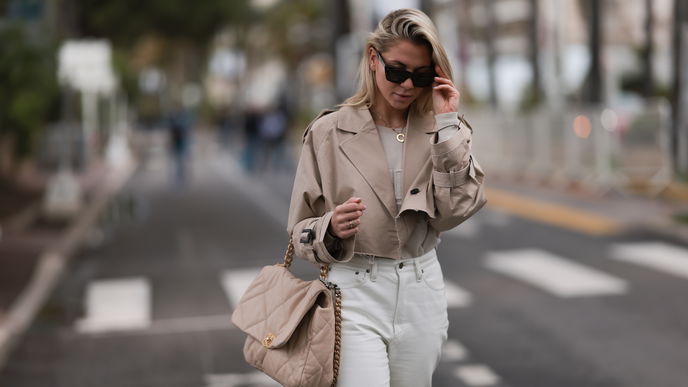 Schicke Herbstmode: 5 Outfit-Ideen für die goldene Jahreszeit