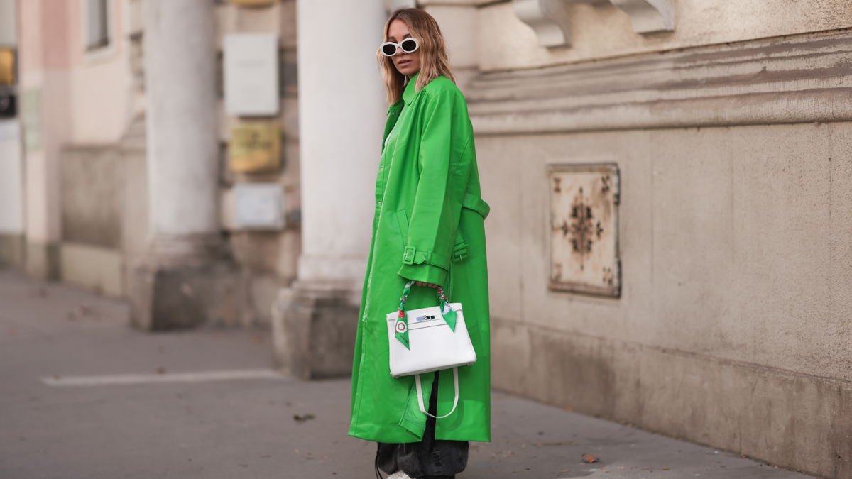Herbst-Trend 2023: Angesagte Mäntel haben jetzt diese Farbe
