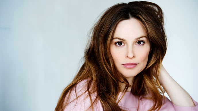 "Hotel Barcelona": Mina Tander im Interview