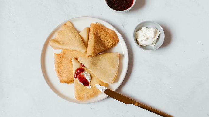 Pfannkuchen Rezept ohne Waage: So gelingen die Pancakes nach Gefühl